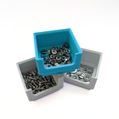 Küçük İstiflenebilir Kutular